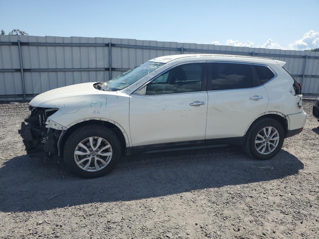 2018 Nissan Rogue s S