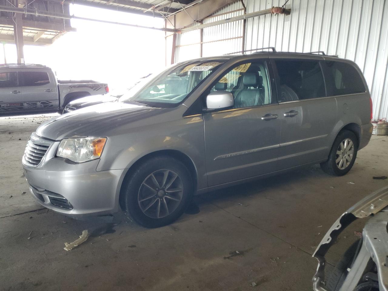 2013 Chrysler Town & country Touring