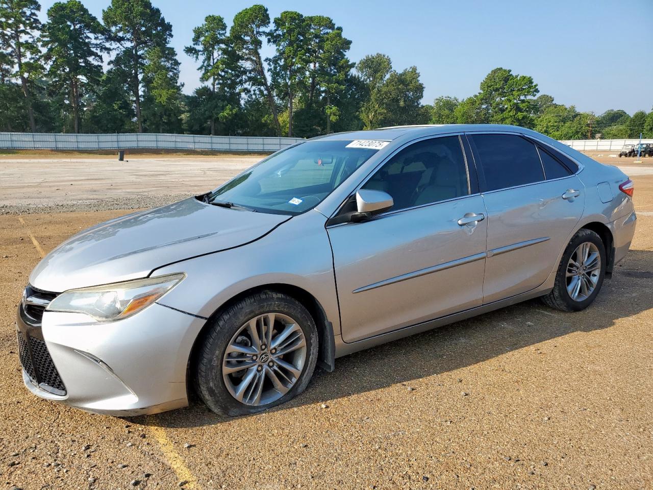 2015 Toyota Camry le LE