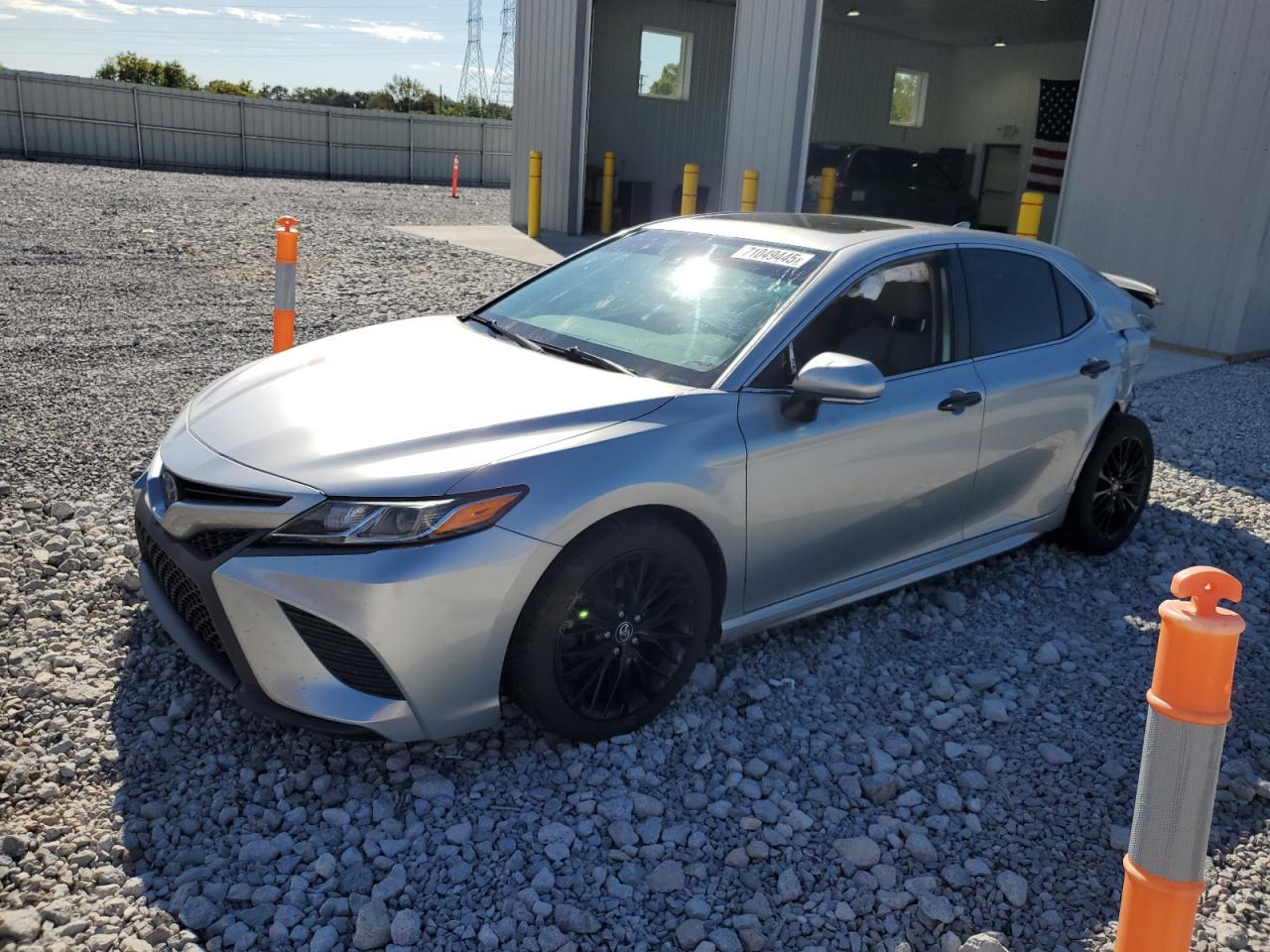 2019 Toyota Camry hybrid HYBRID