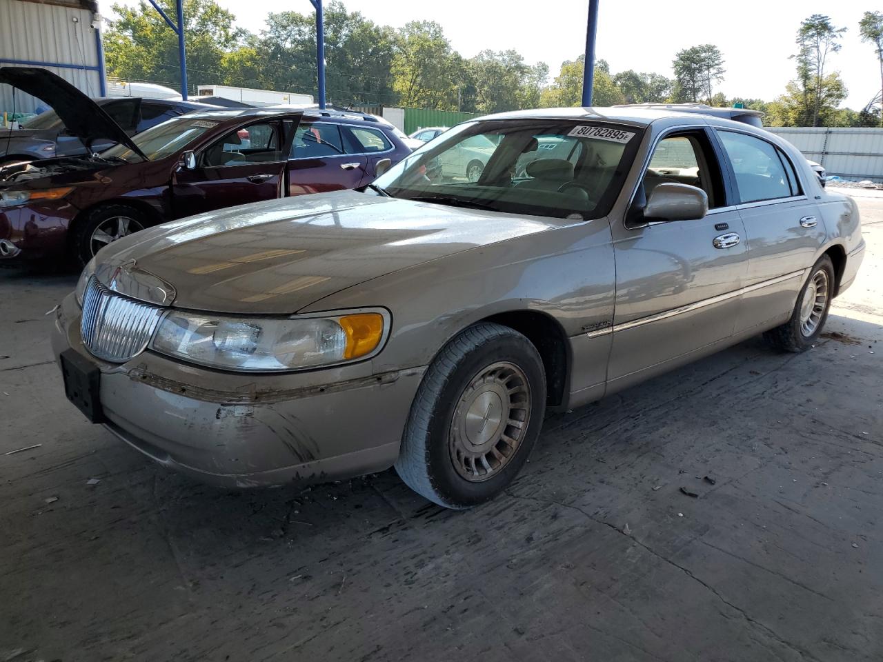 2001 Lincoln Town Car Executive