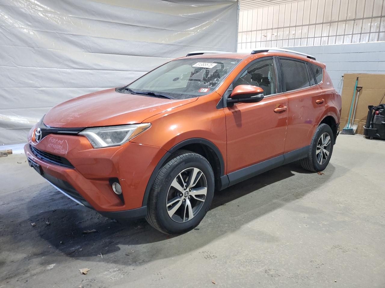 2016 Toyota Rav4 xle XLE