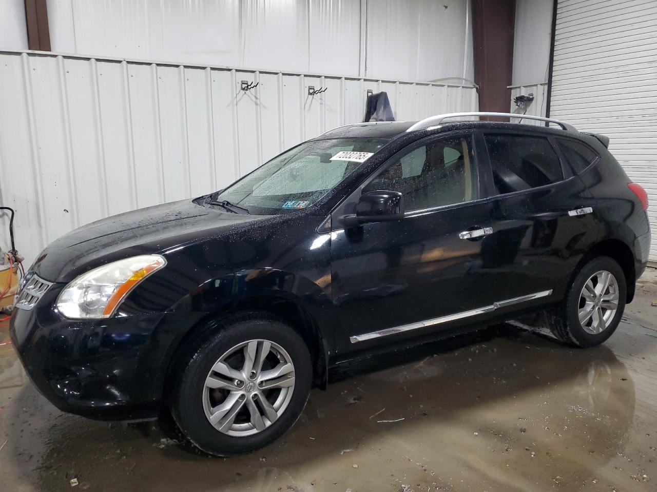 2013 Nissan Rogue s S
