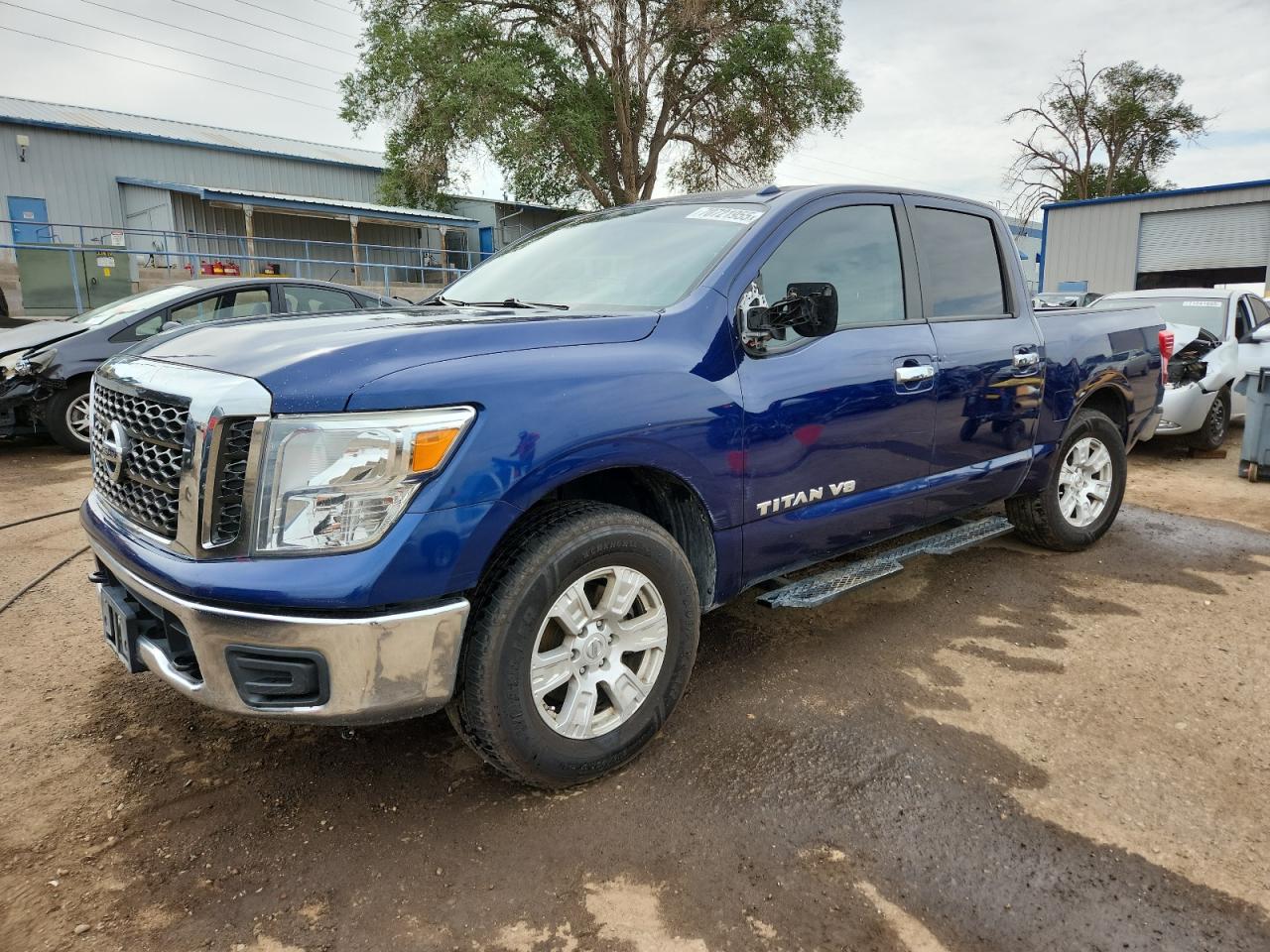 2018 Nissan Titan s S