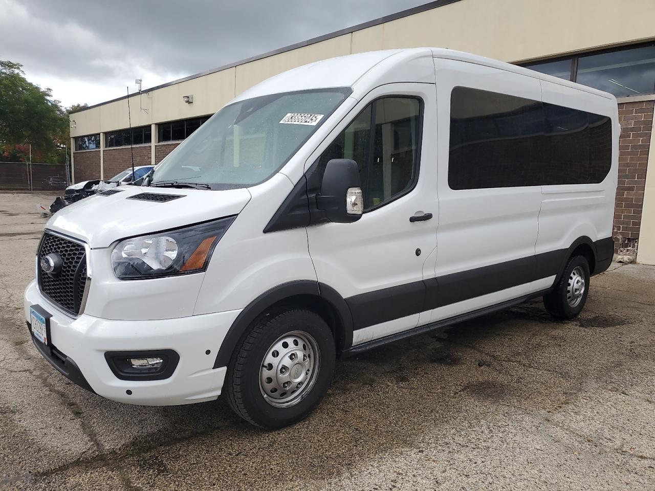 2025 Ford Transit t- T-350
