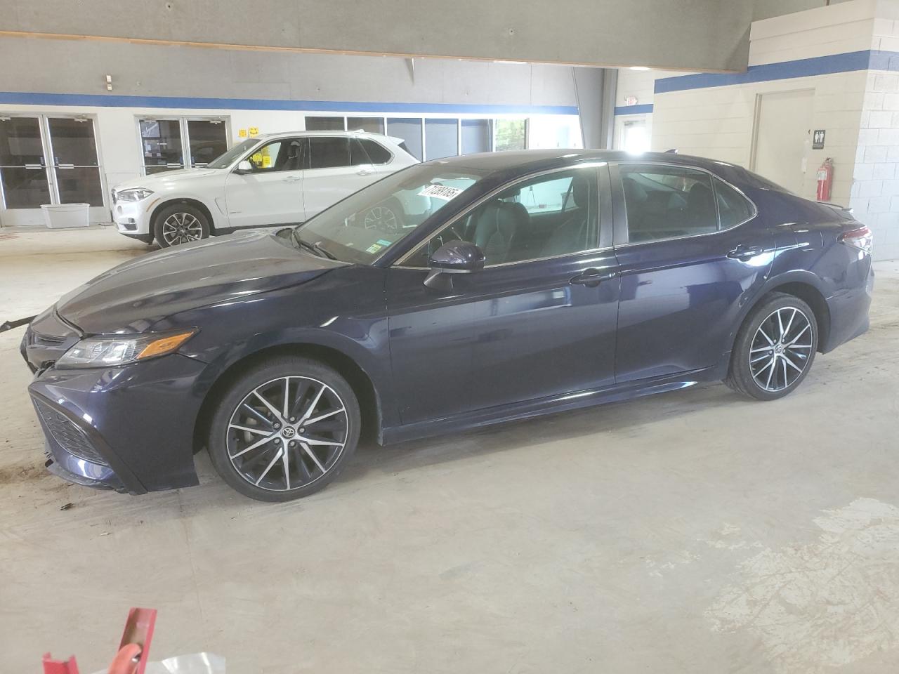2021 Toyota Camry se SE