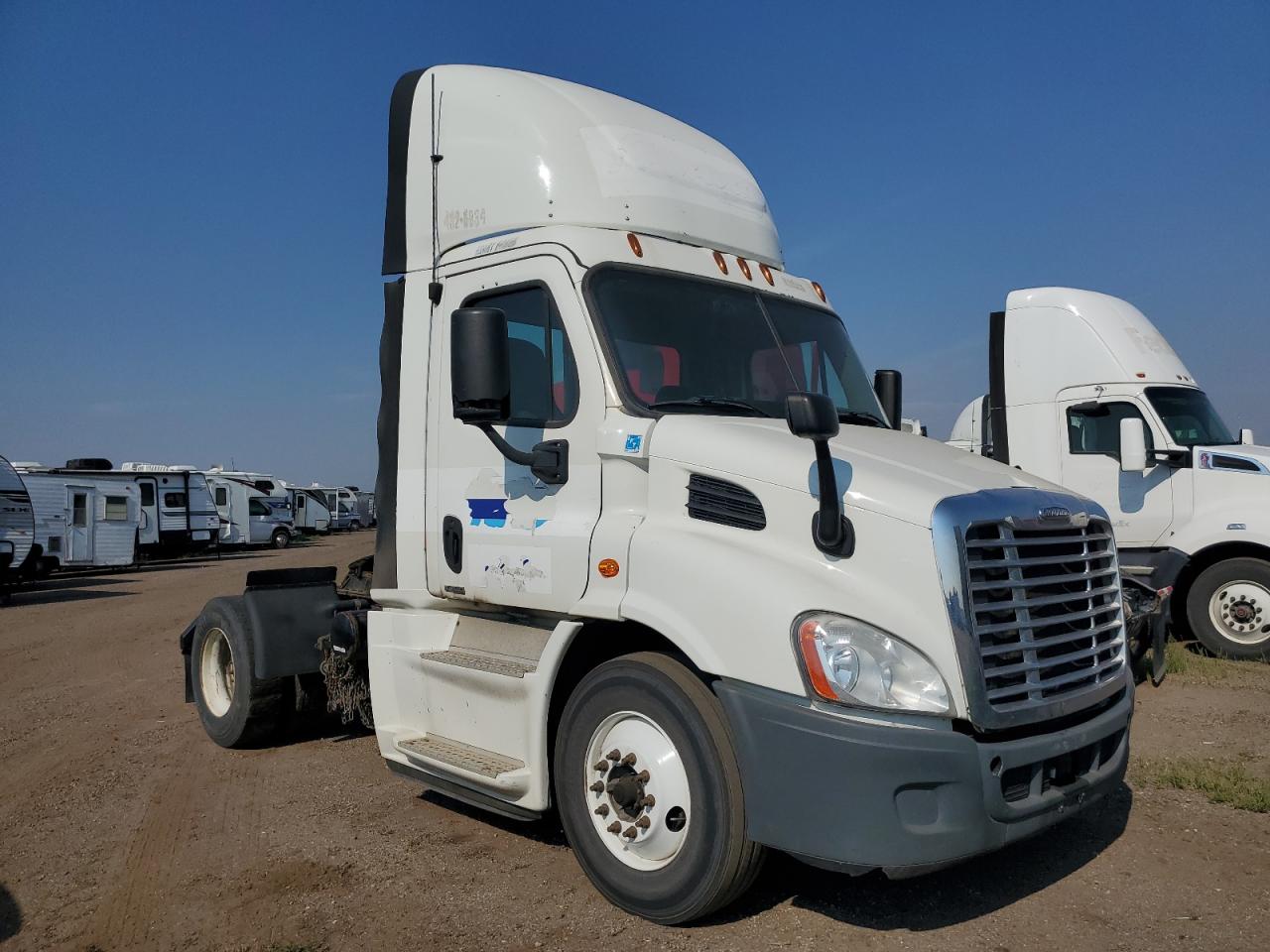 2016 Freightliner Cascadia 1