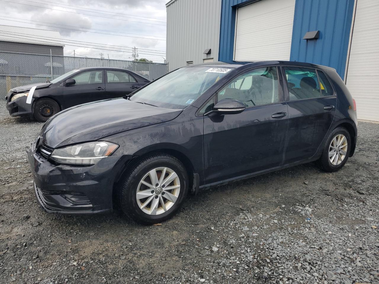 2019 Volkswagen Golf s S