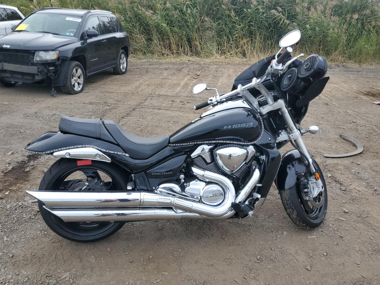 2025 Suzuki Vzr1800