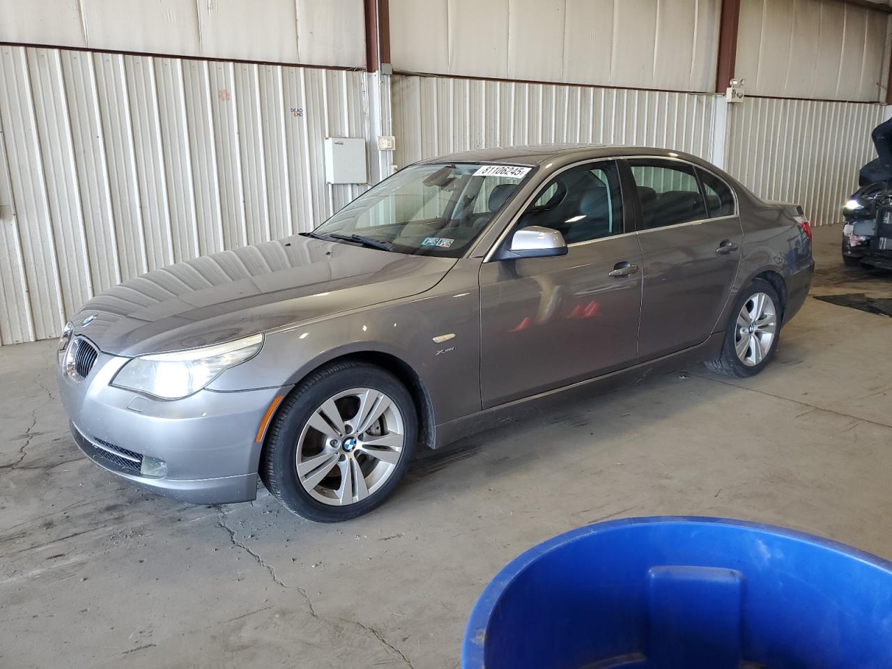 2010 BMW 528 xi XI