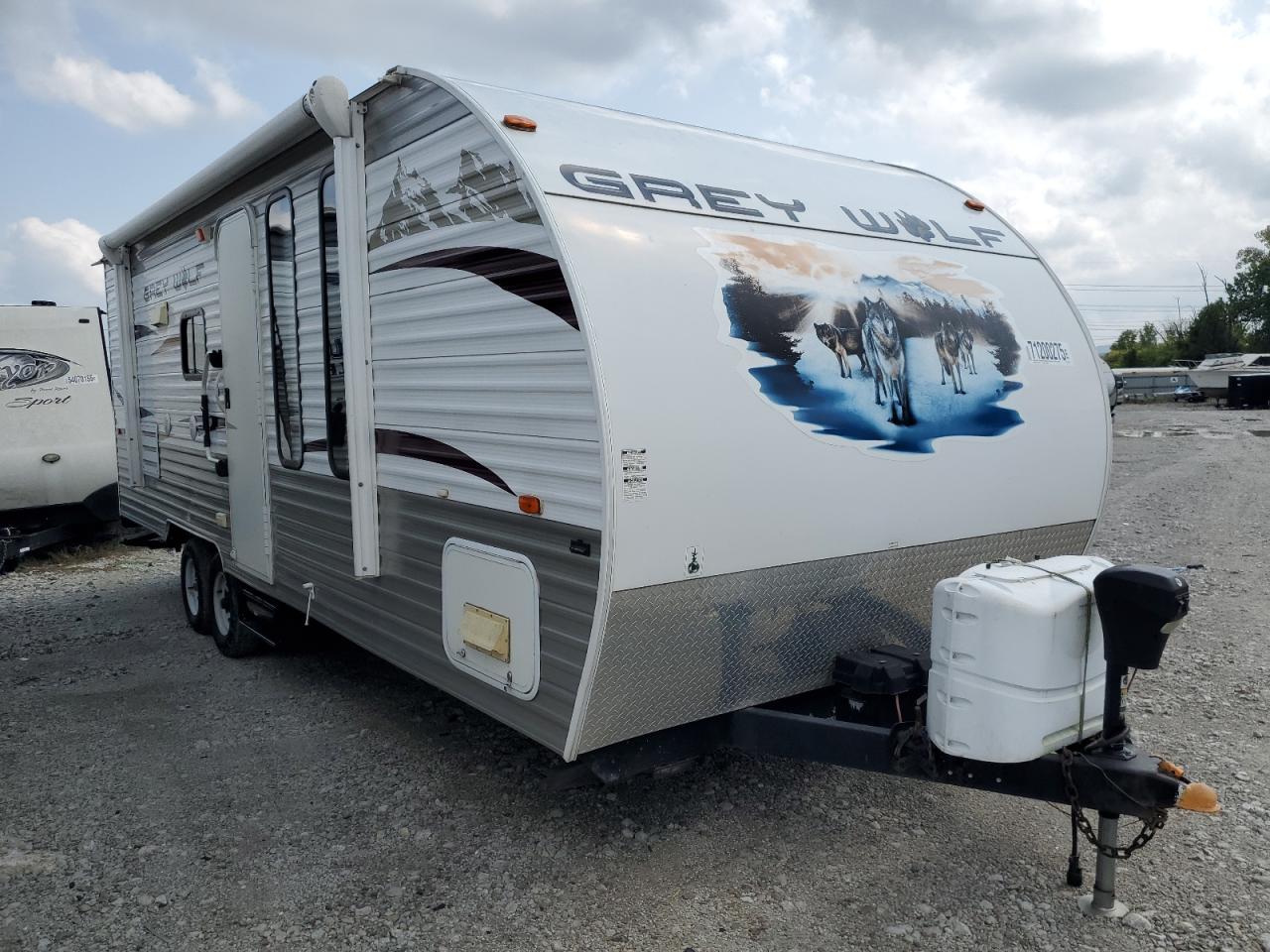 2013 Wildwood Grey wolf