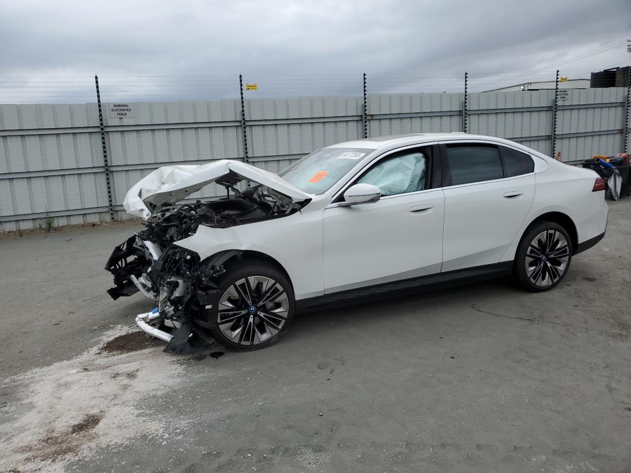BMW i5