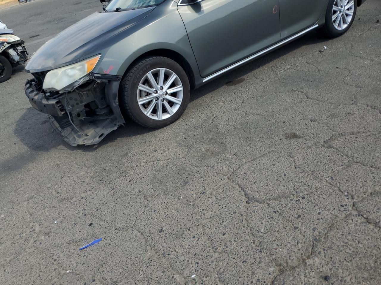 2014 Toyota Camry l L