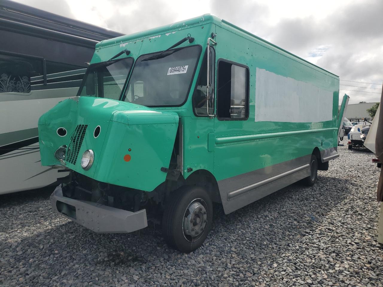 2019 Freightliner Chassis m M LINE WALK-IN VAN