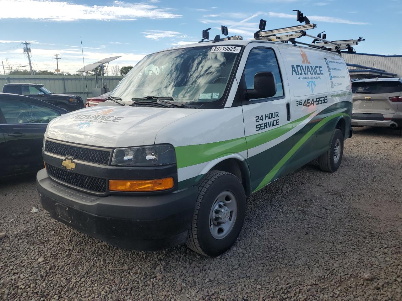 2022 Chev Express g1500