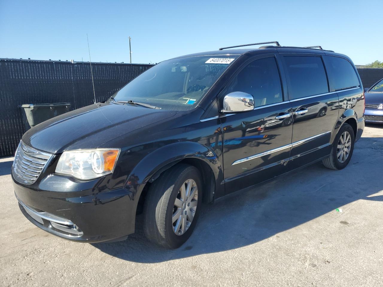 2012 Chrysler Town & country Touring L