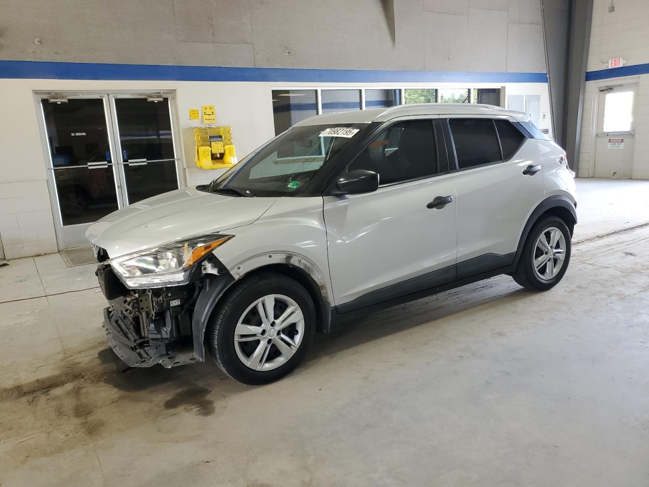 2018 Nissan Kicks s S