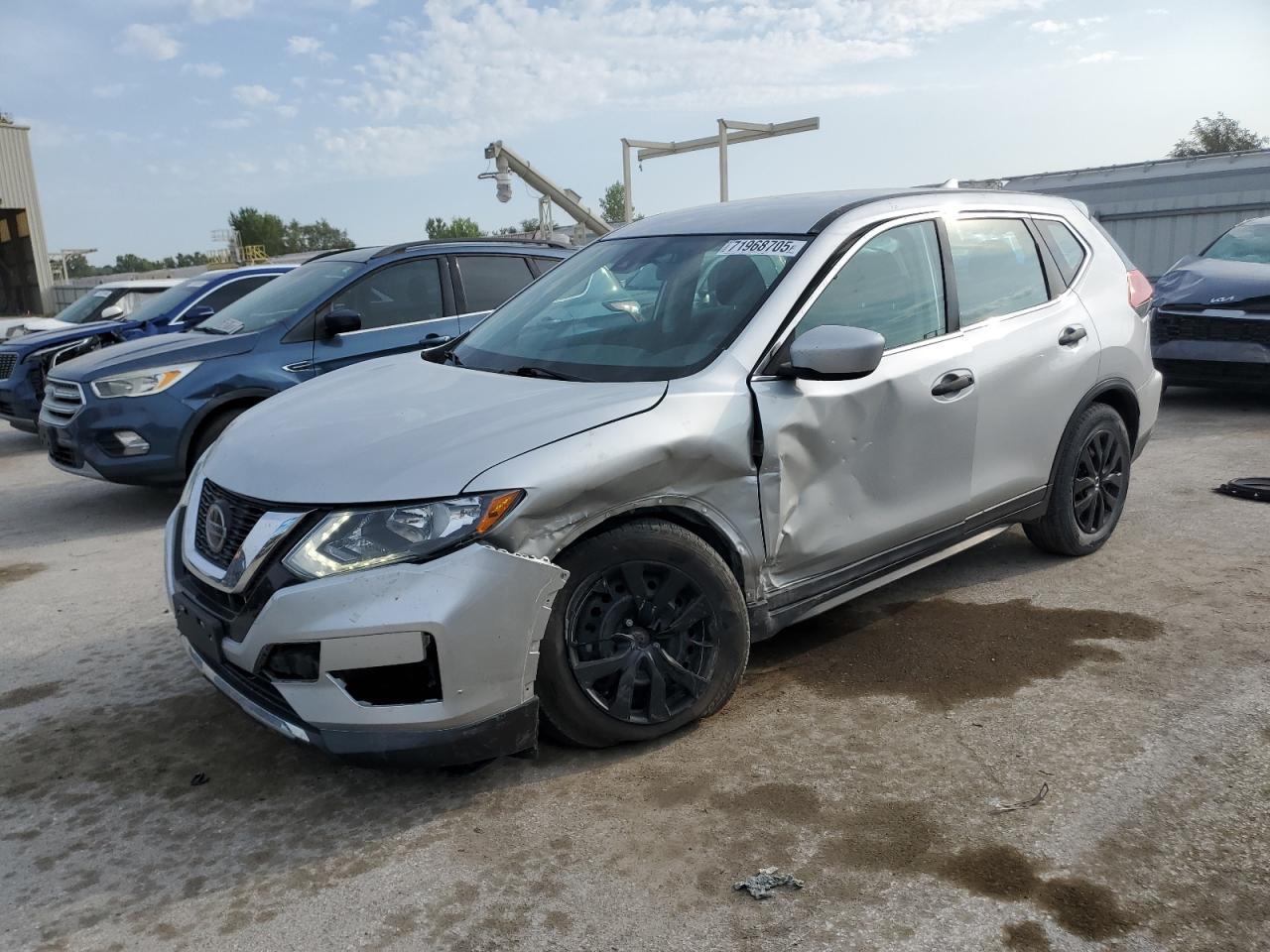 2020 Nissan Rogue s S
