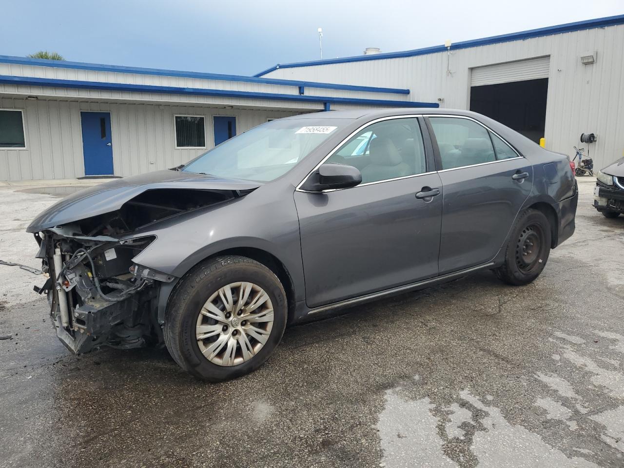 2013 Toyota Camry l L