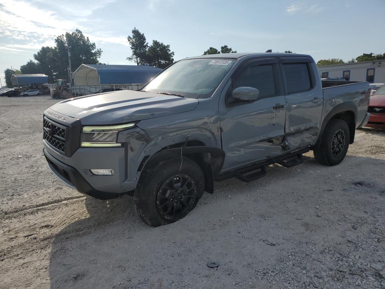 2022 Nissan Frontier s S