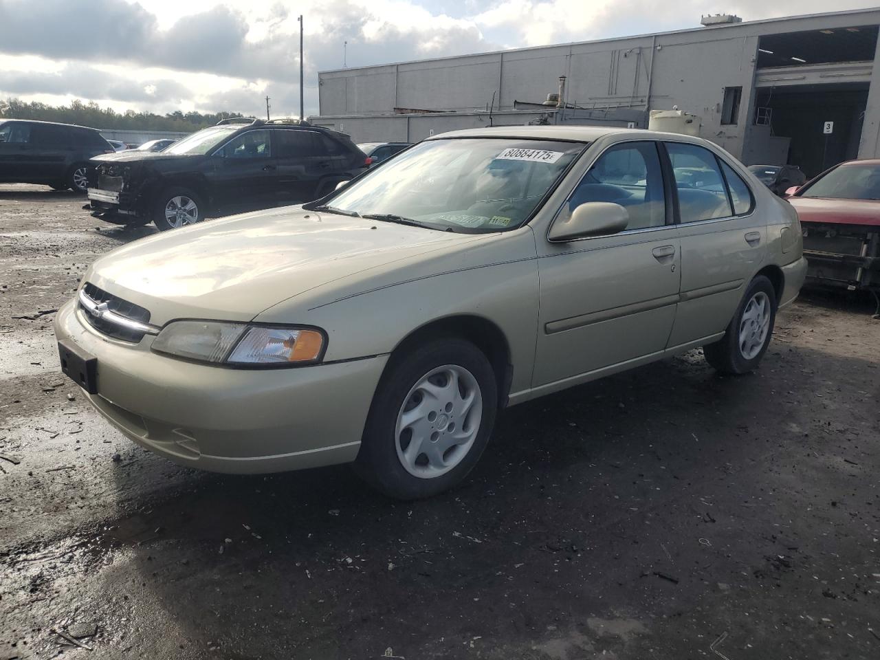 1999 Nissan Altima xe XE