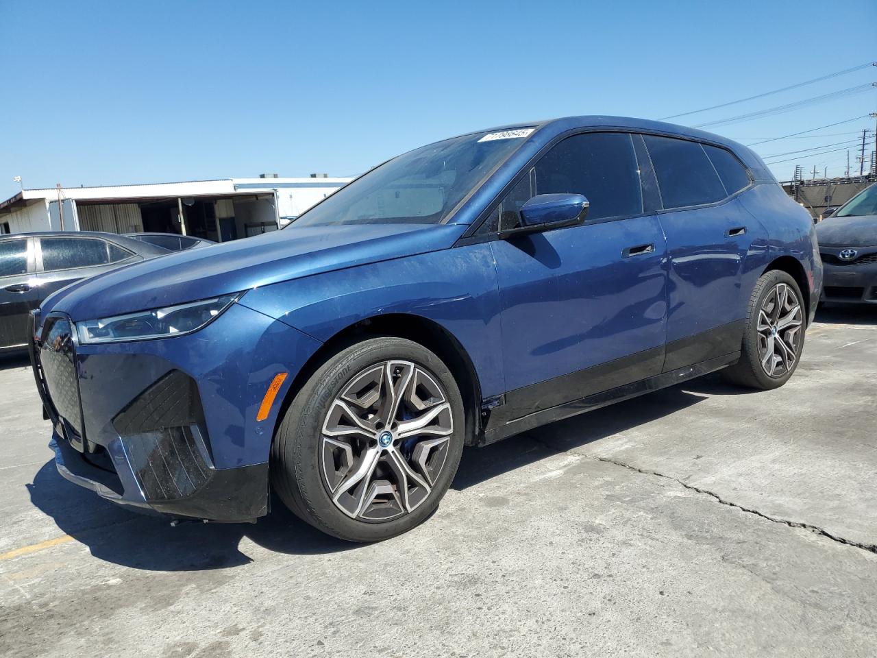 2024 BMW iX