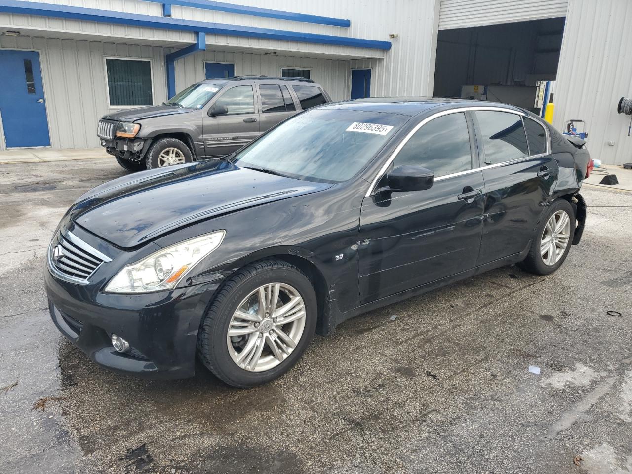 2015 Infiniti Q40