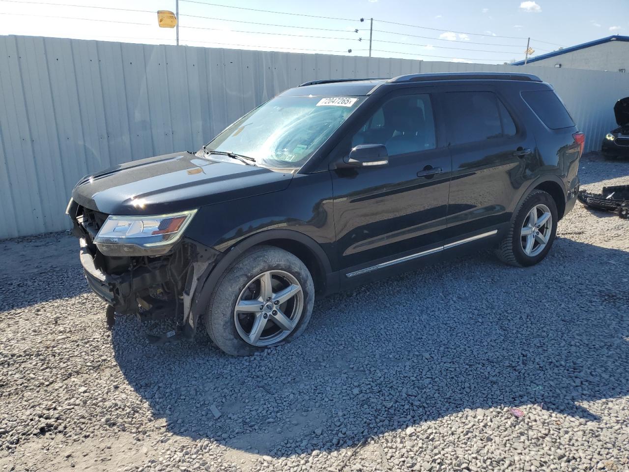 2017 Ford Explorer x XLT