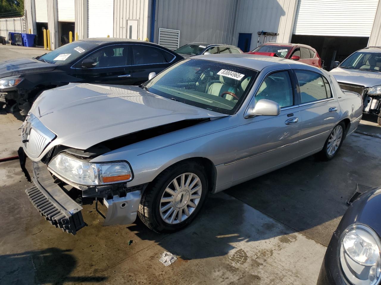 2003 Lincoln Town Car