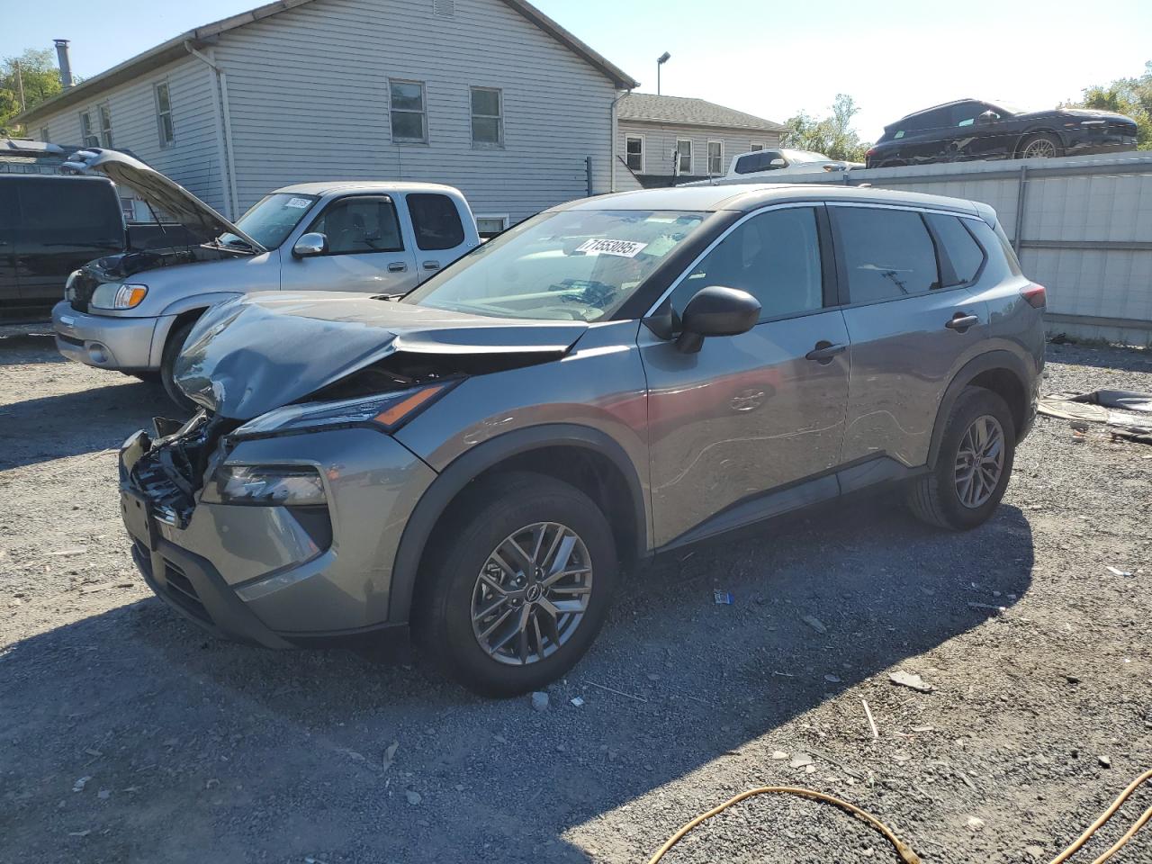 2024 Nissan Rogue s S