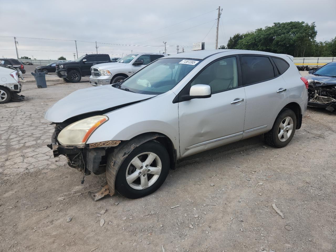 2013 Nissan Rogue s S