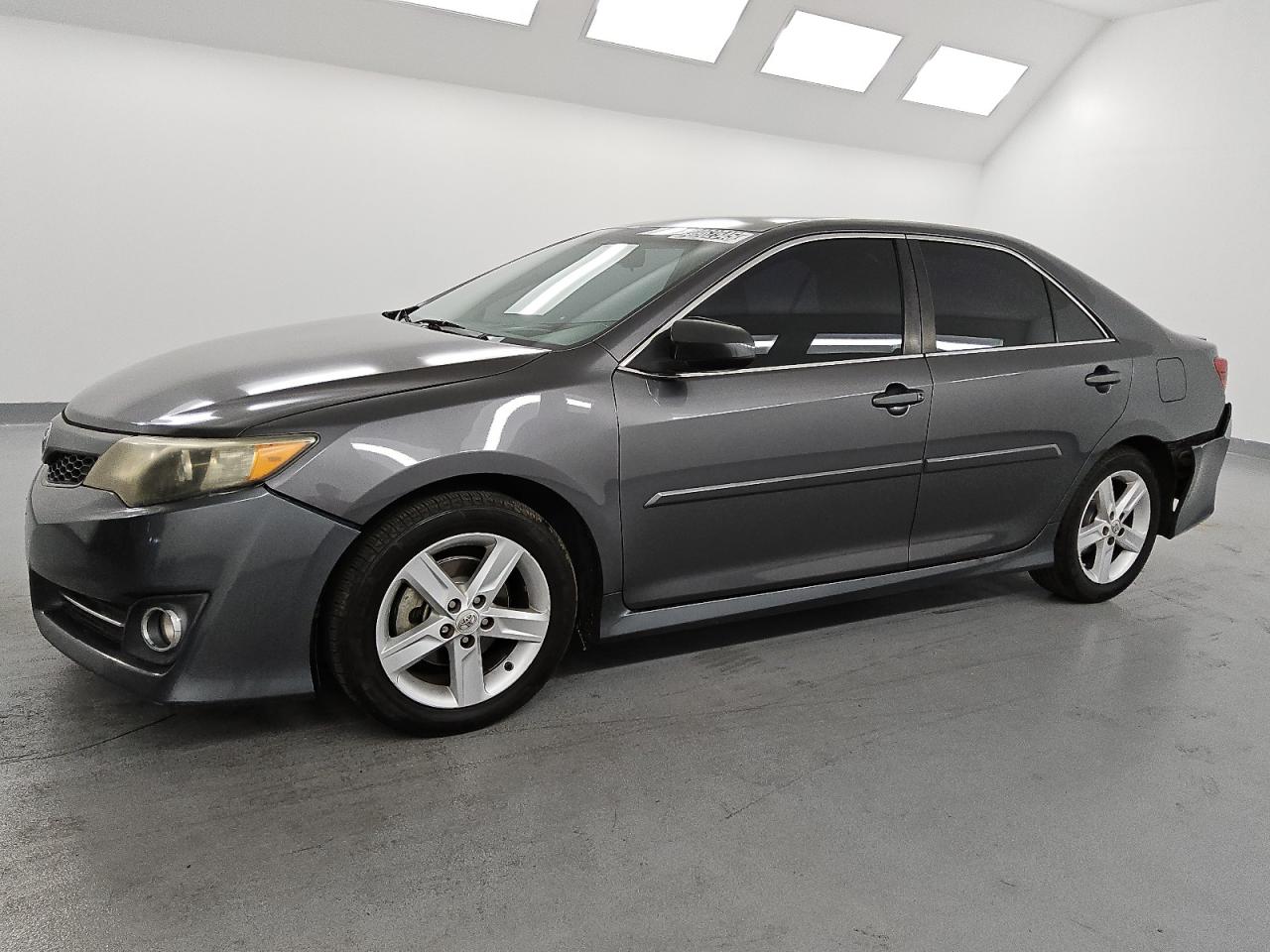 2013 Toyota Camry l L