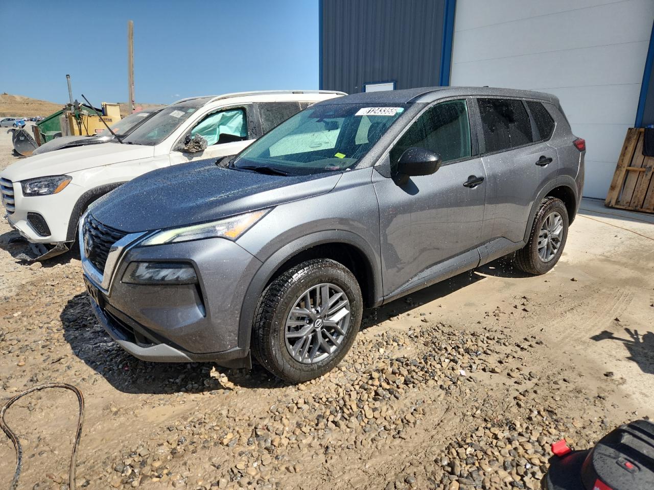 2023 Nissan Rogue s S