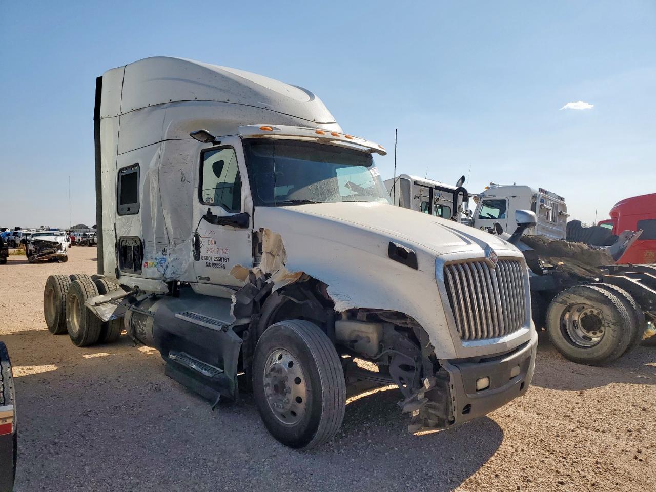 2019 International Lt625