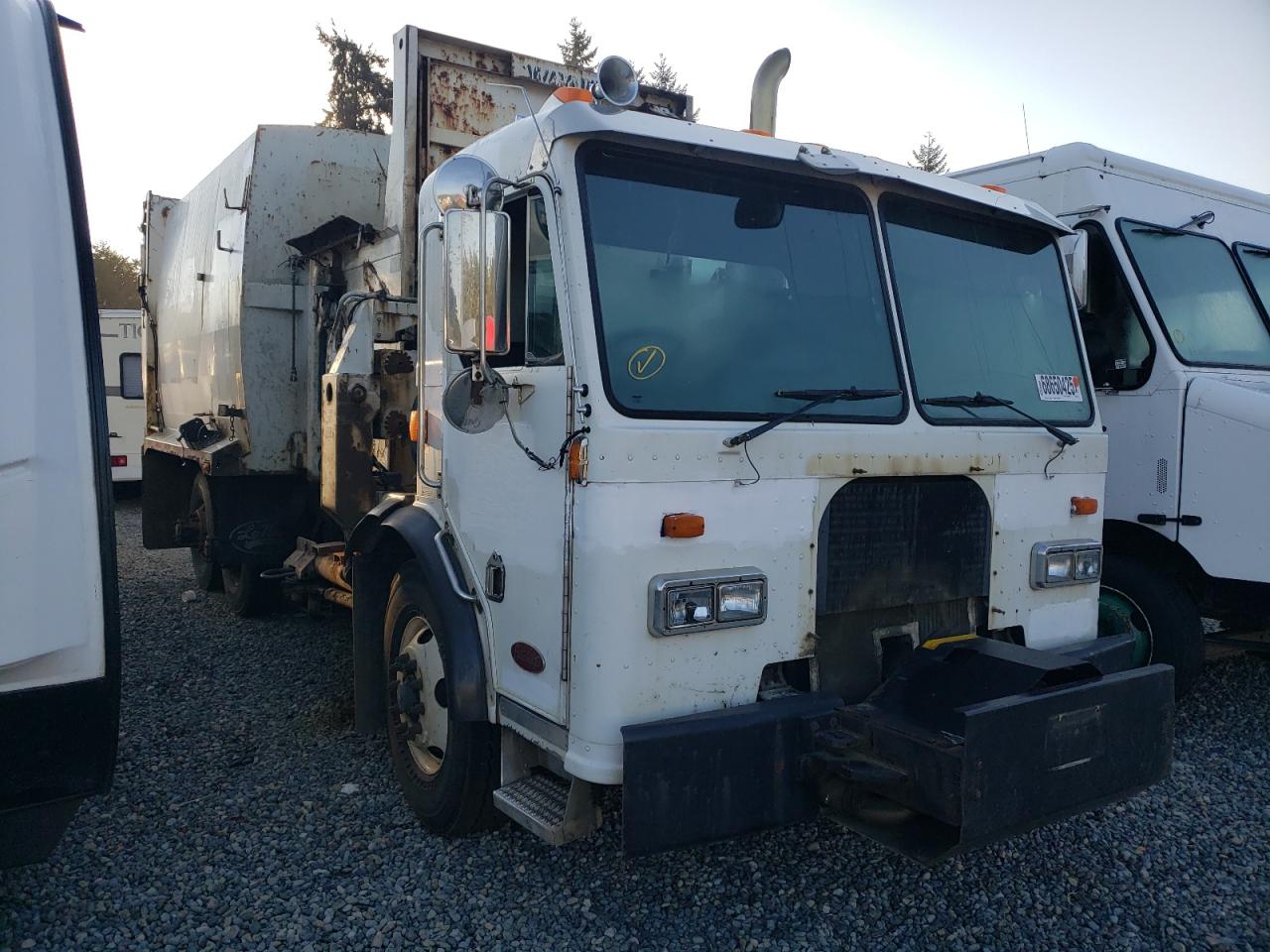 Pntw Refuse Truck