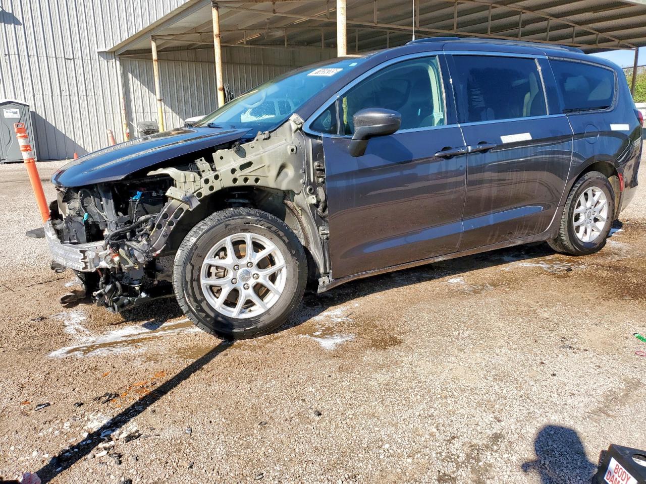 2020 Chrysler Voyager