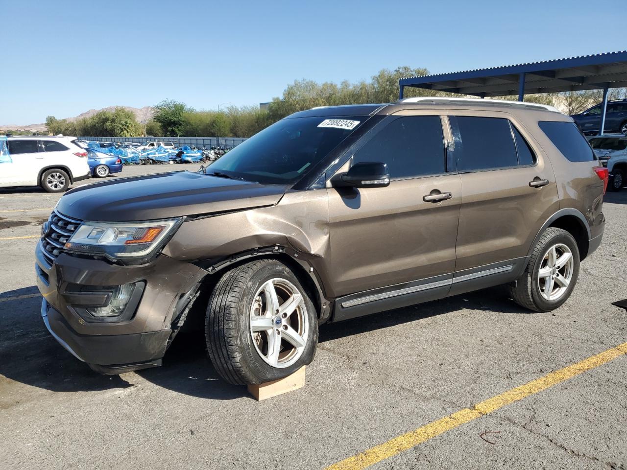 2016 Ford Explorer x XLT