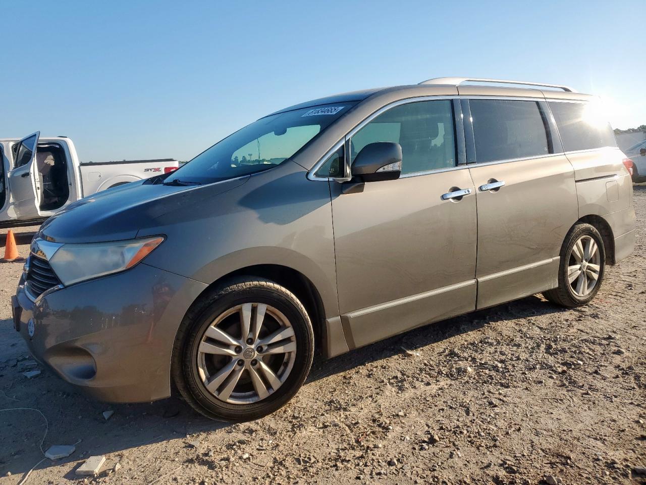 2014 Nissan Quest s S