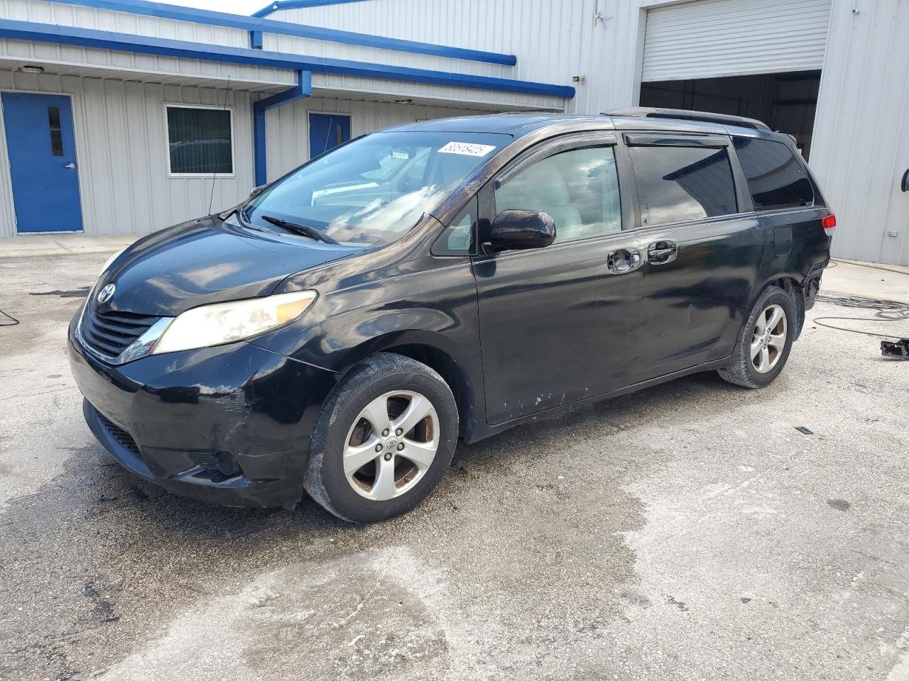 2011 Toyota Sienna le LE