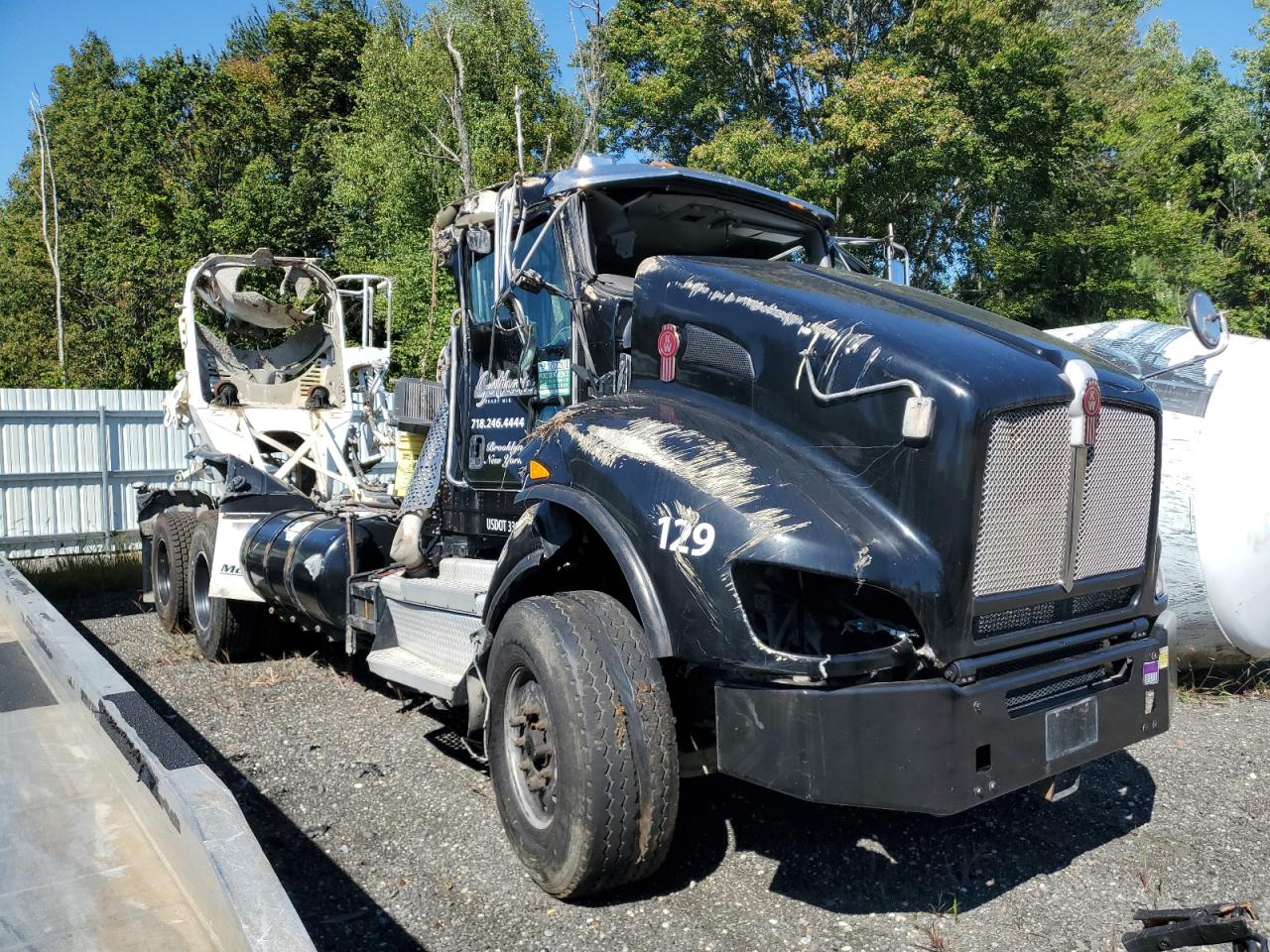 2021 Kenworth T400