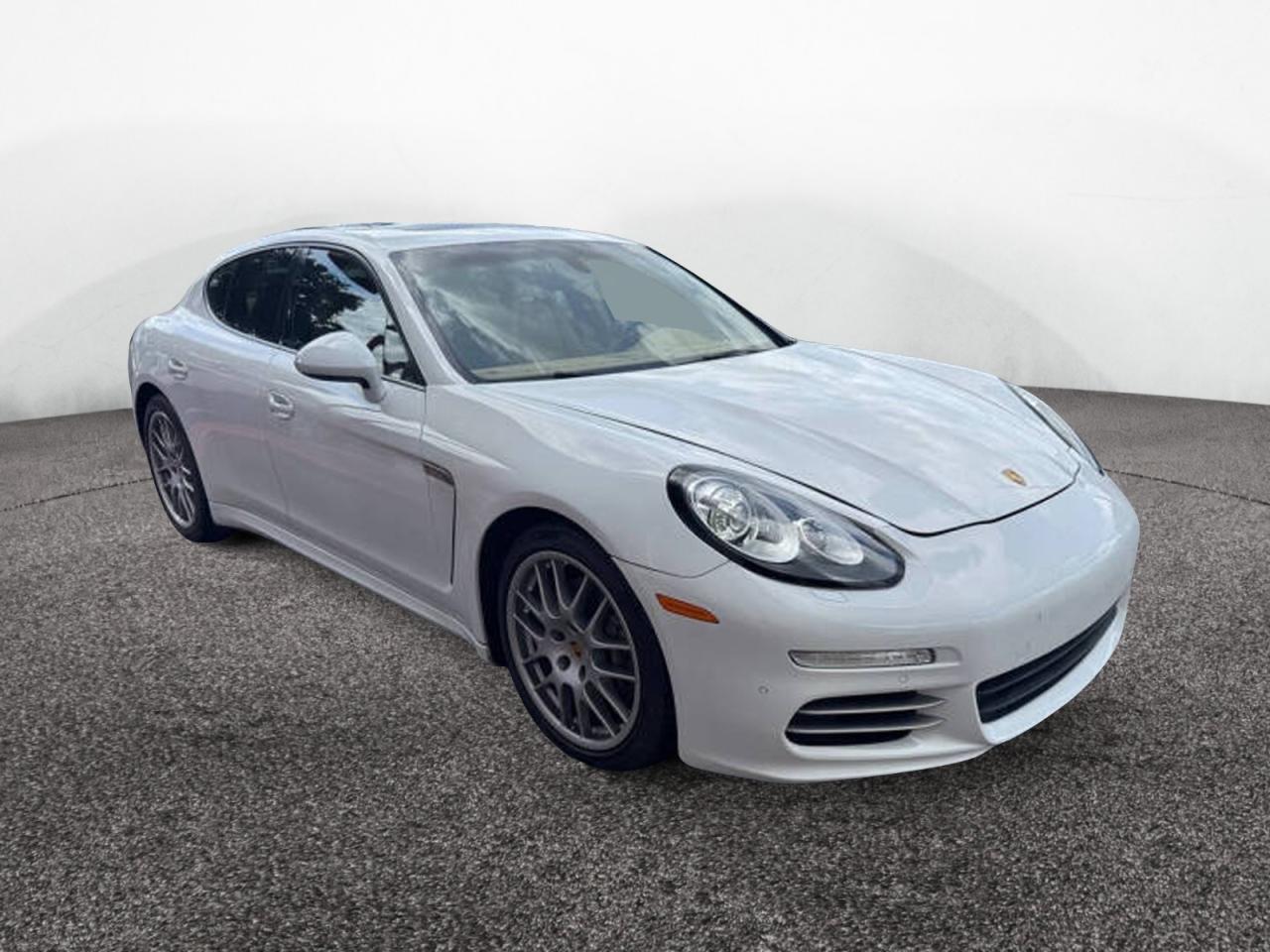 2015 Porsche Panamera