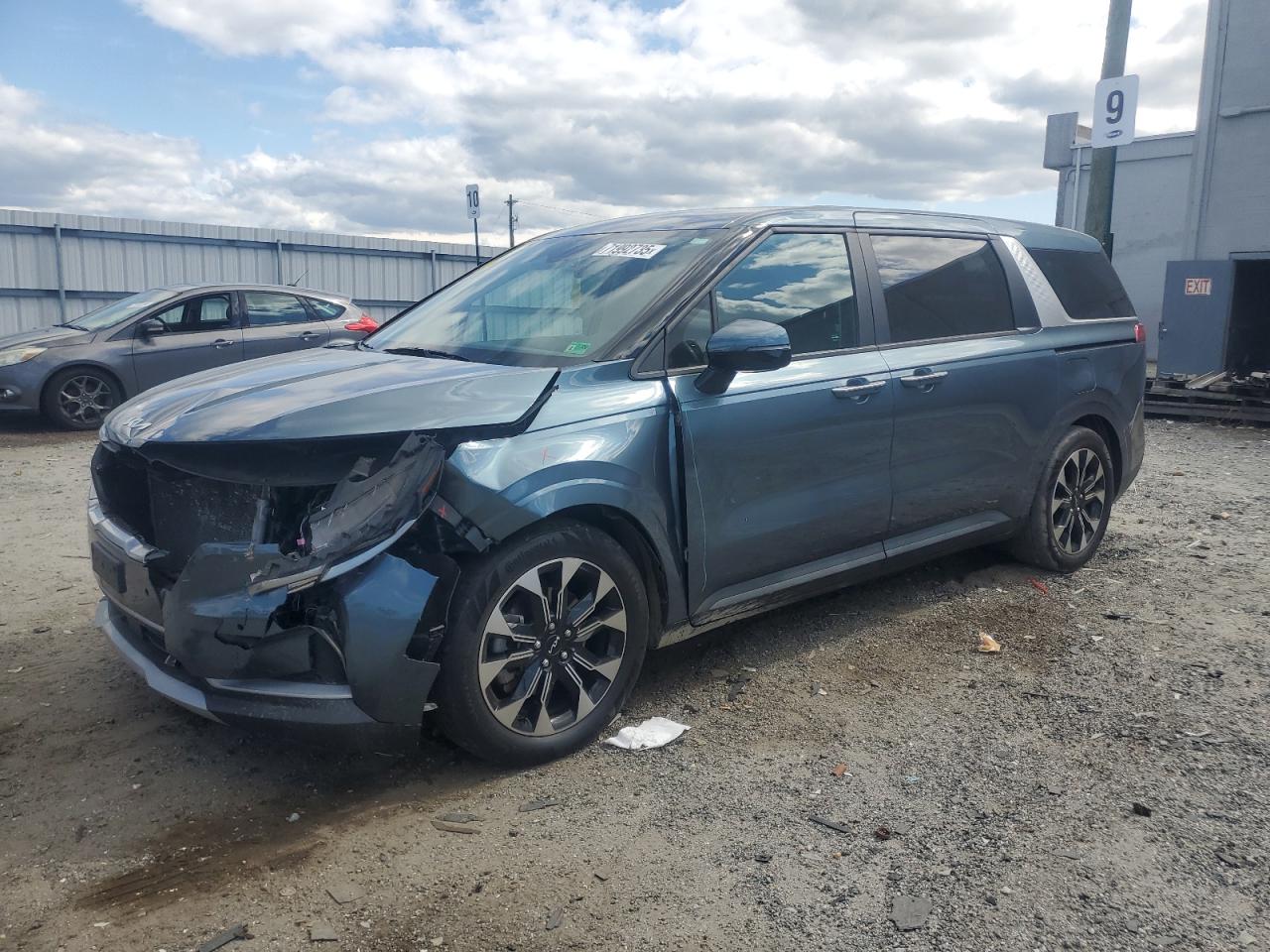 2023 Kia Carnival