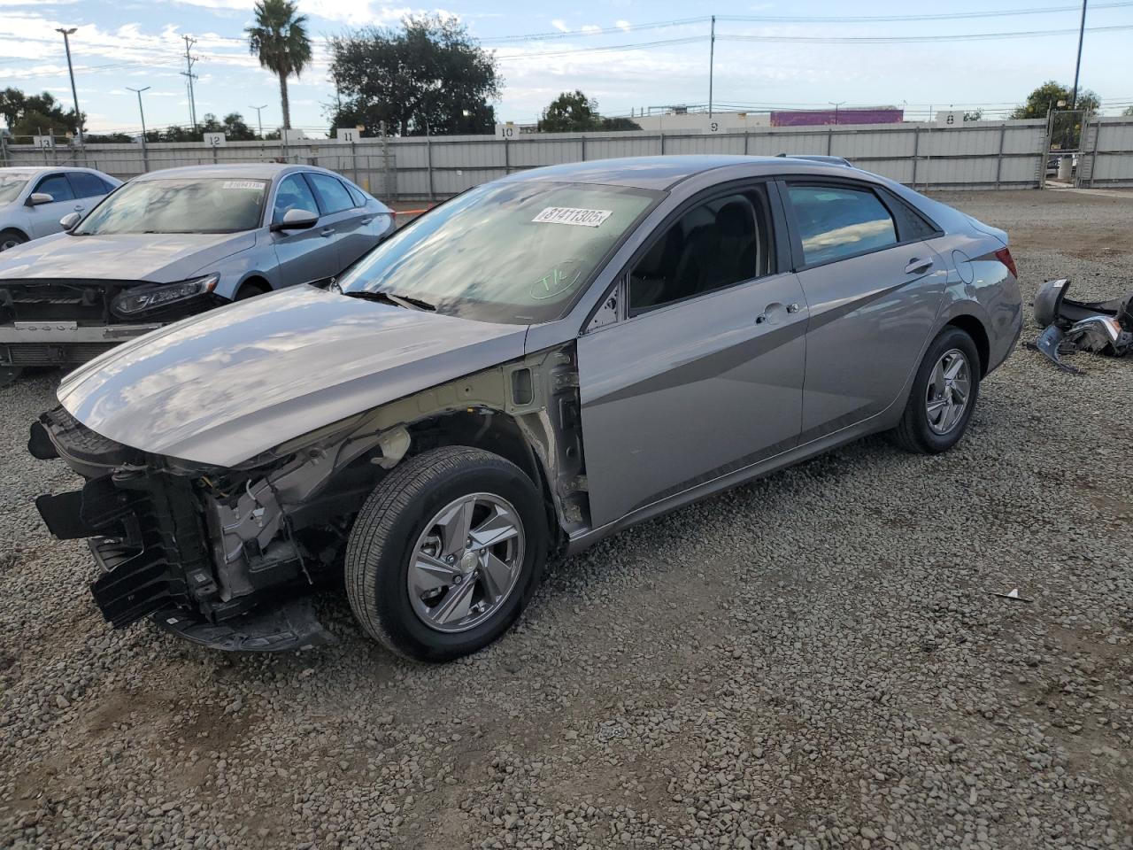 2025 Hyundai Elantra se SE