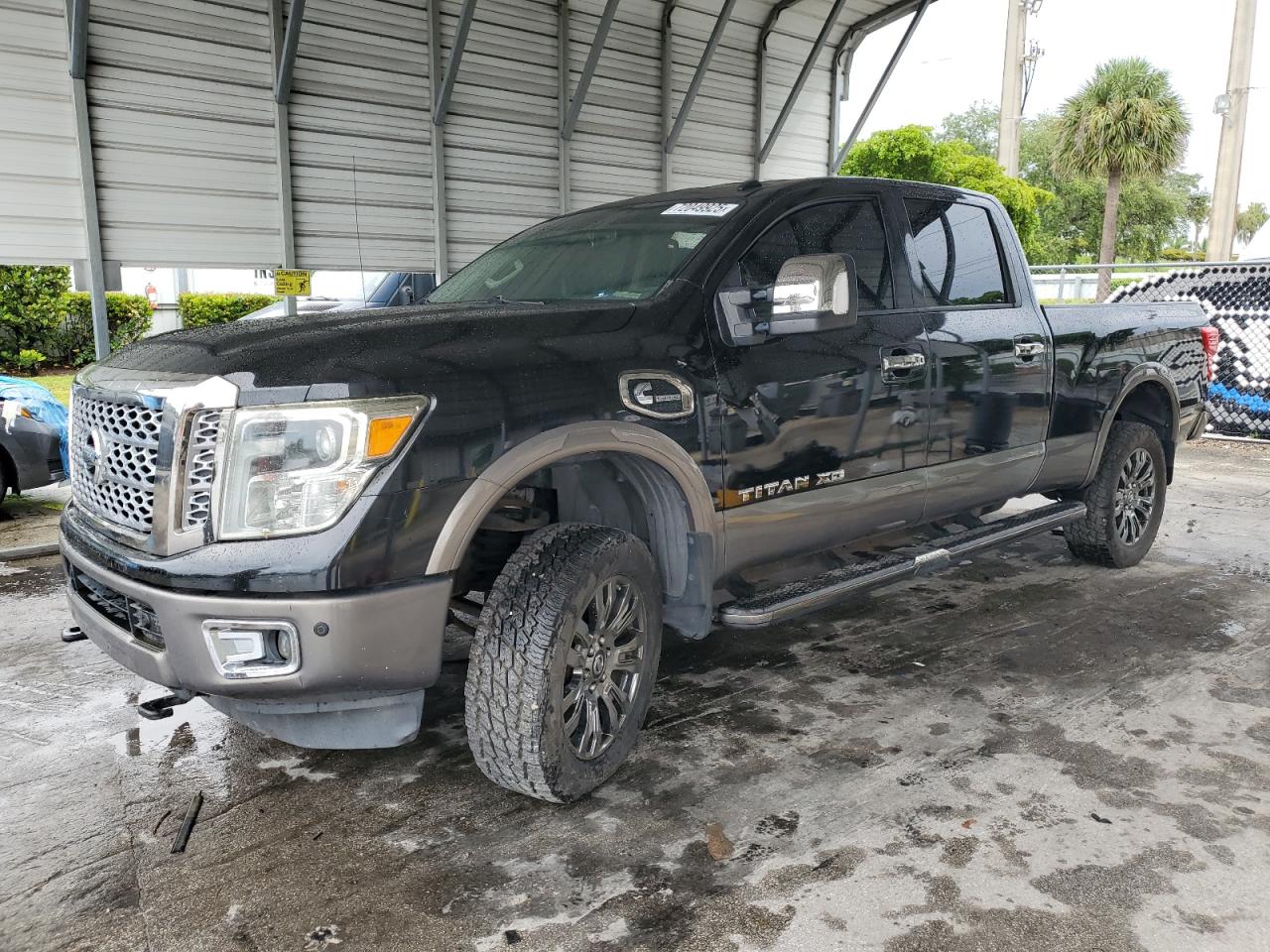 Nissan Titan