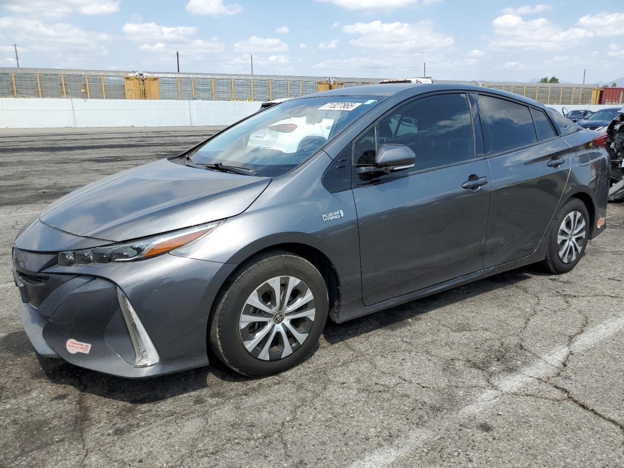 2020 Toyota Prius prim LE