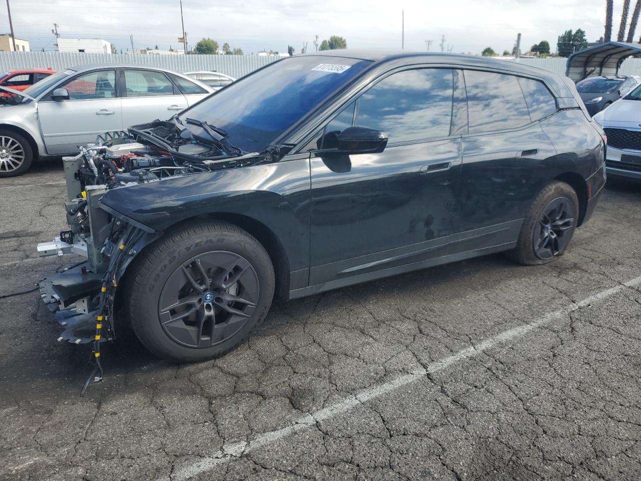 2025 BMW iX