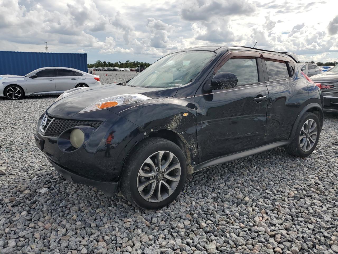2012 Nissan Juke s S
