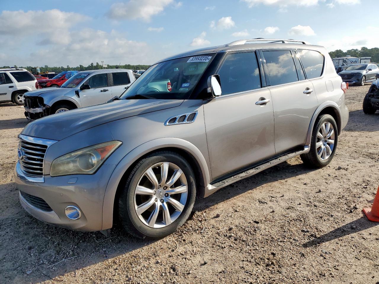 2011 Infiniti Qx56