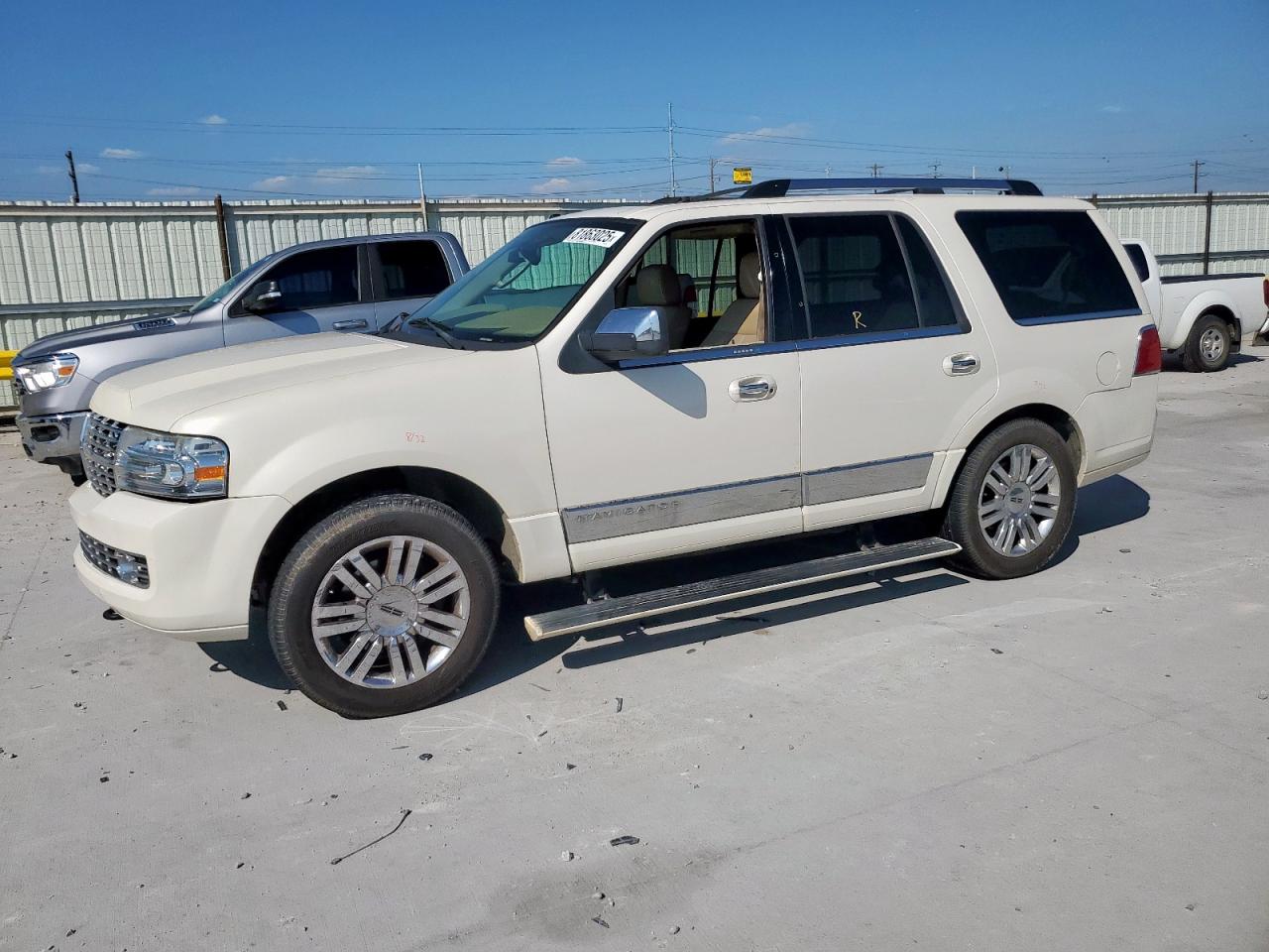 Lincoln Navigator
