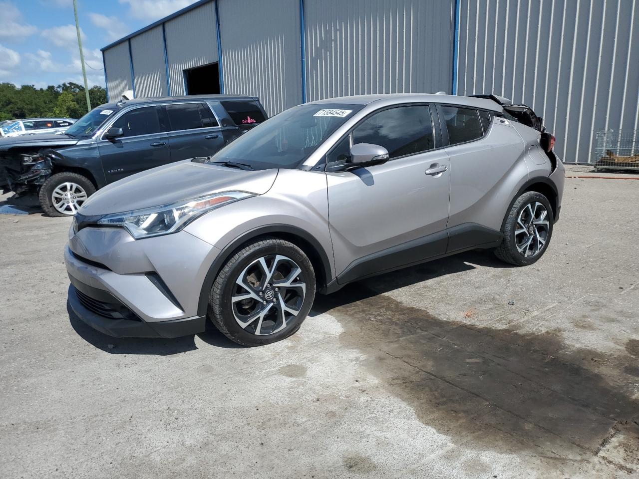 2019 Toyota C-hr xle XLE
